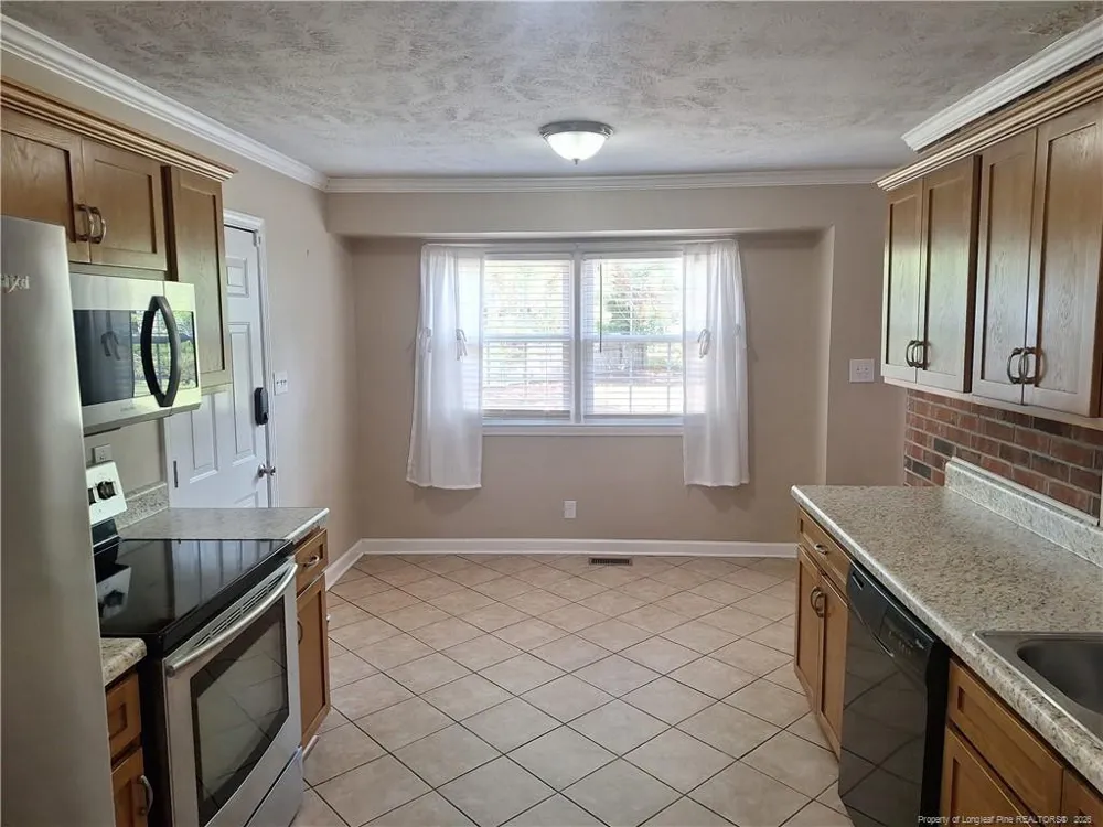 3752 Masters Drive Hope Mills, NC 28348