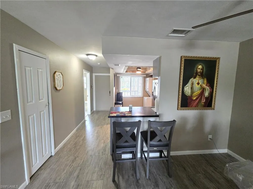 1617 SE 26th Street #202 Cape Coral, FL 33904
