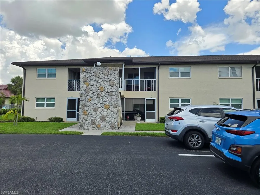 1617 SE 26th Street #202 Cape Coral, FL 33904