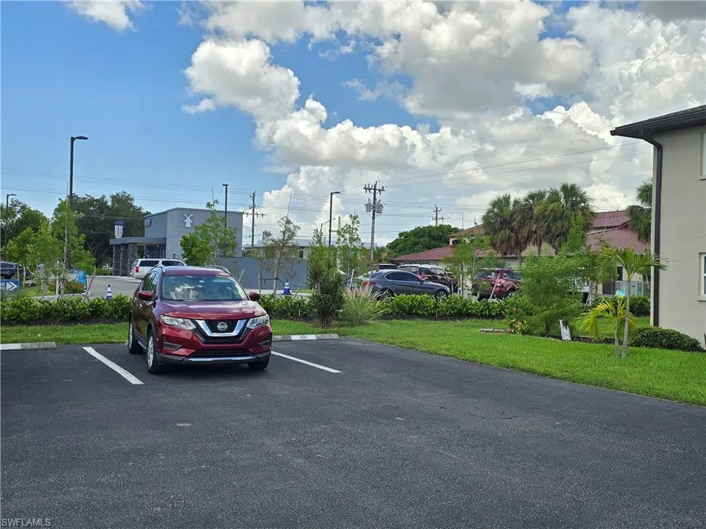 1617 SE 26th Street #202 Cape Coral, FL 33904