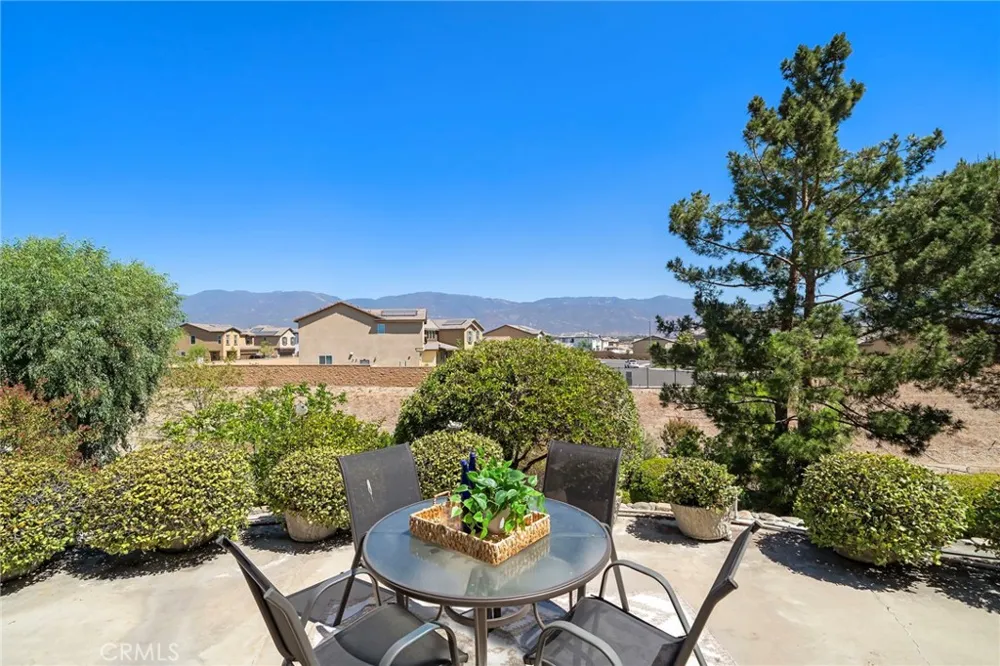2437 Sycamore Rialto, CA 92377