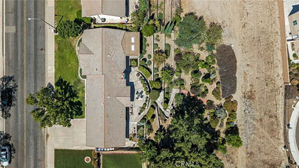 2437 Sycamore Rialto, CA 92377
