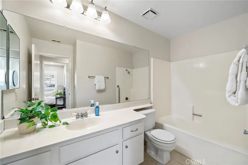 2437 Sycamore Rialto, CA 92377