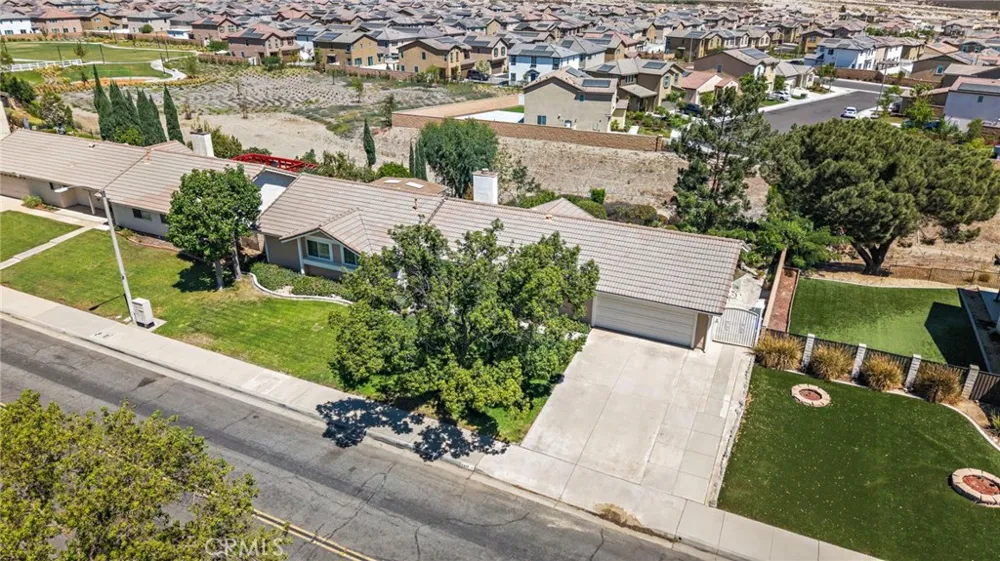 2437 Sycamore Rialto, CA 92377