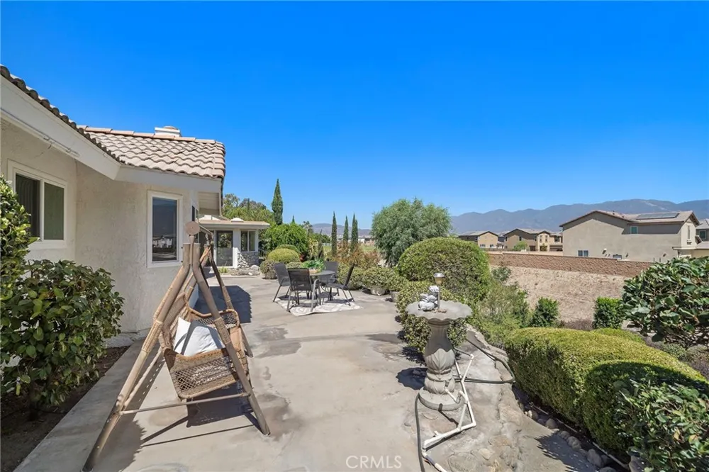 2437 Sycamore Rialto, CA 92377