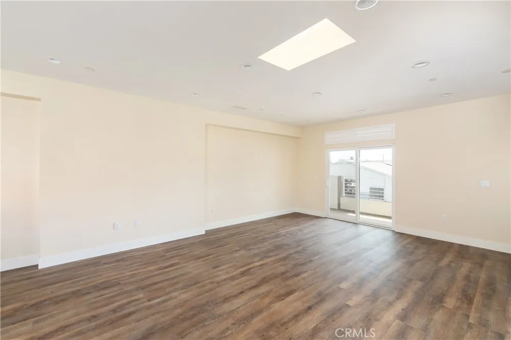 3857 W 139th Street Hawthorne, CA 90250