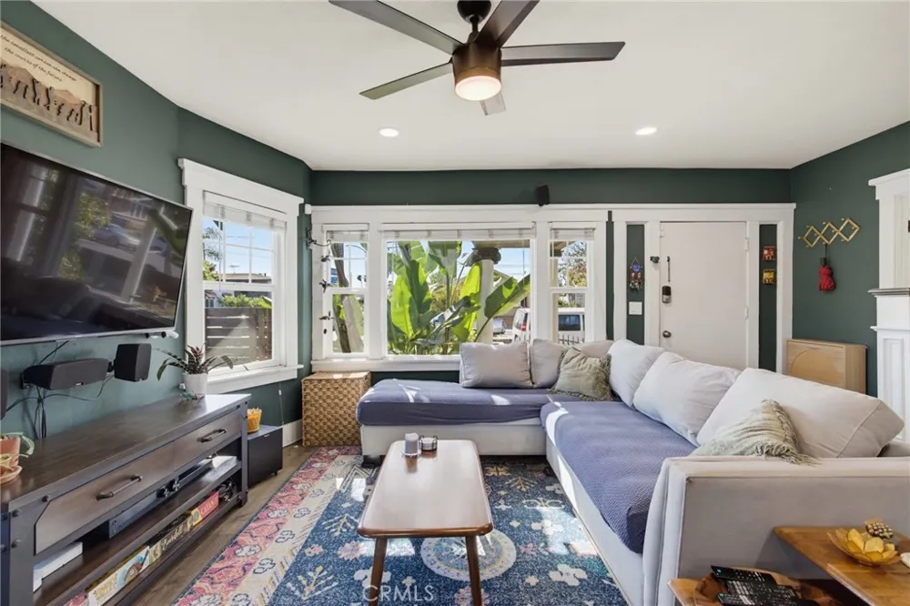 1754 Linden Avenue Long Beach, CA 90813