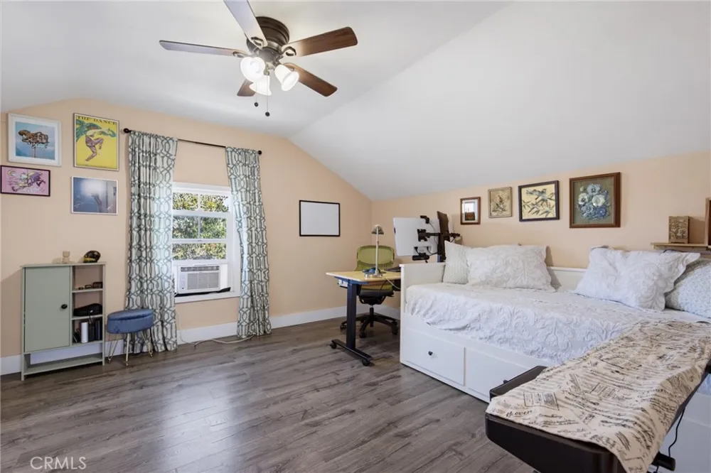 1754 Linden Avenue Long Beach, CA 90813
