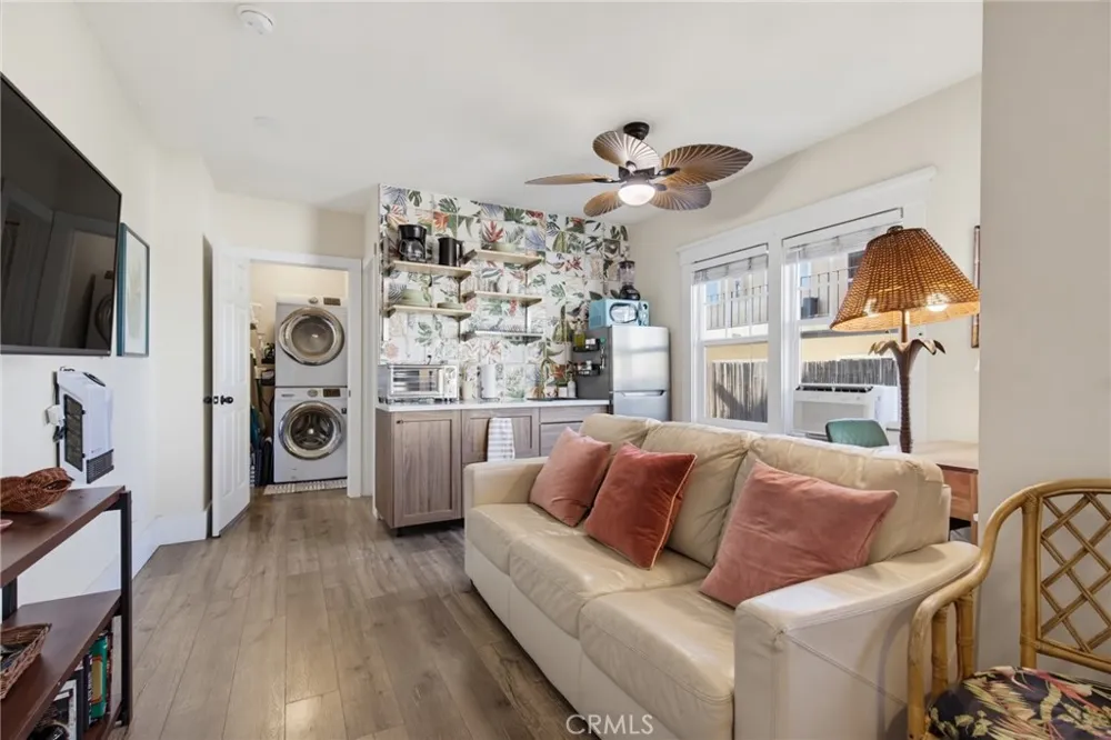 1754 Linden Avenue Long Beach, CA 90813