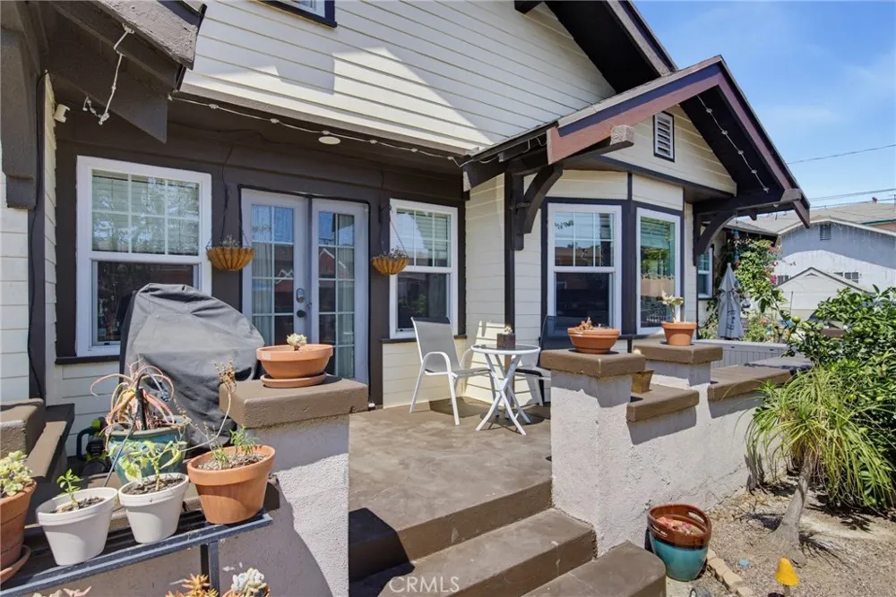 1754 Linden Avenue Long Beach, CA 90813