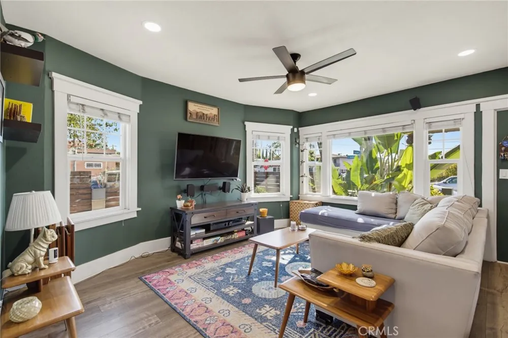 1754 Linden Avenue Long Beach, CA 90813