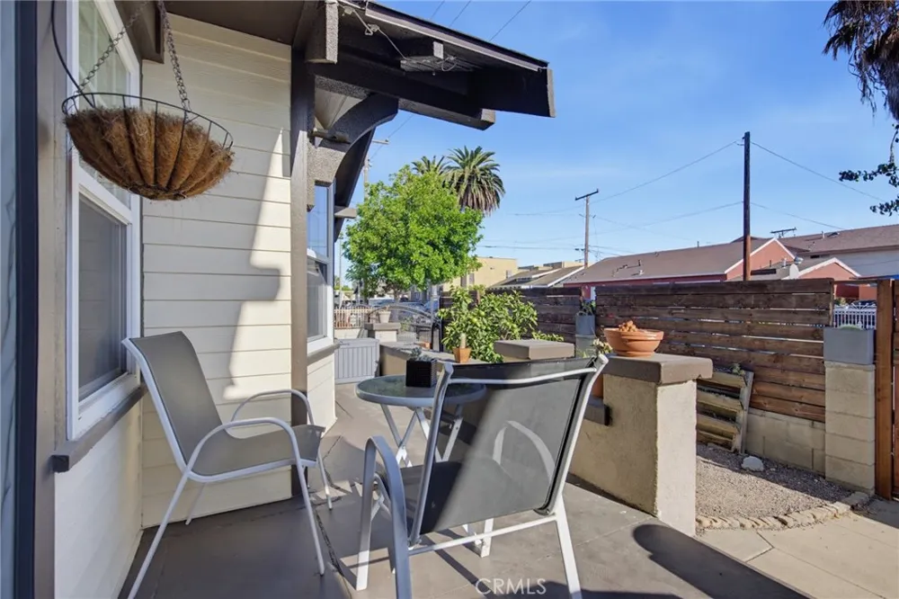 1754 Linden Avenue Long Beach, CA 90813