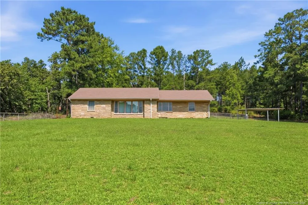 8220 NC 210 S Bunnlevel, NC 28323