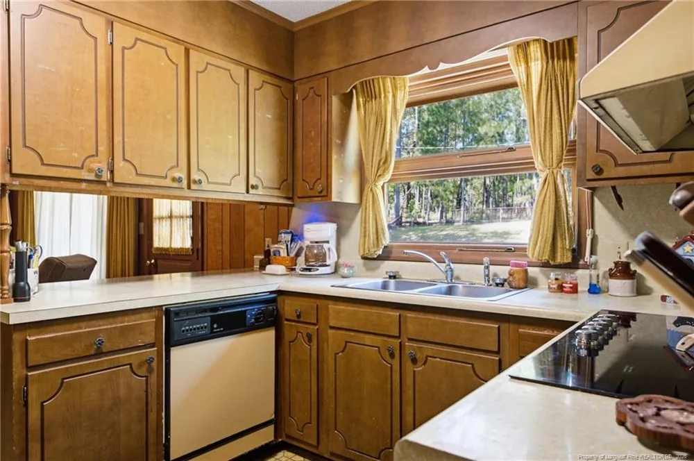 8220 NC 210 S Bunnlevel, NC 28323