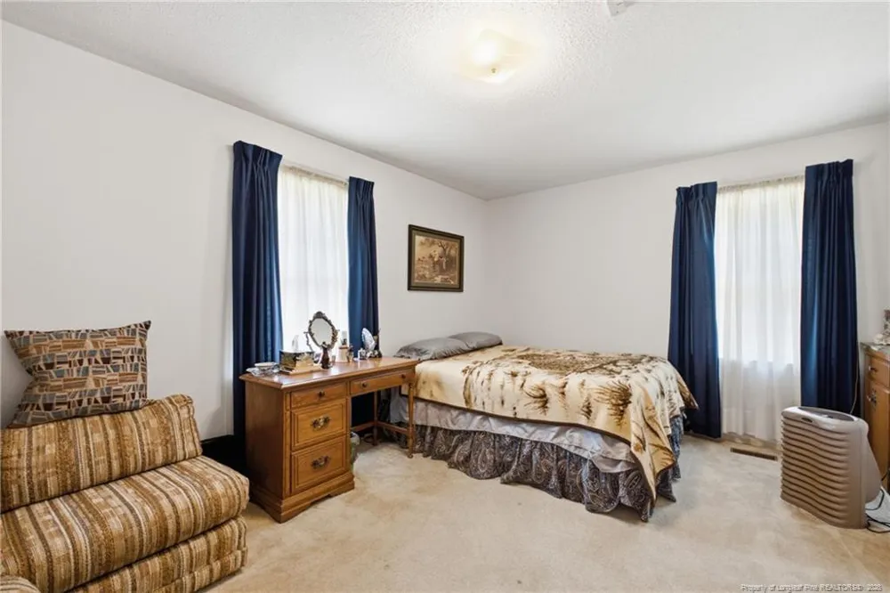 8220 NC 210 S Bunnlevel, NC 28323