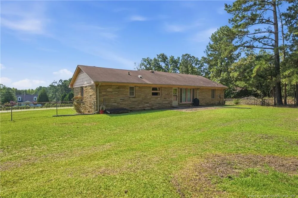 8220 NC 210 S Bunnlevel, NC 28323