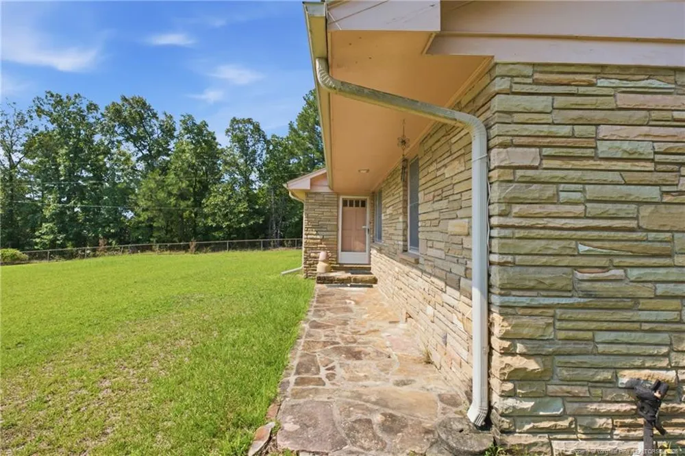 8220 NC 210 S Bunnlevel, NC 28323