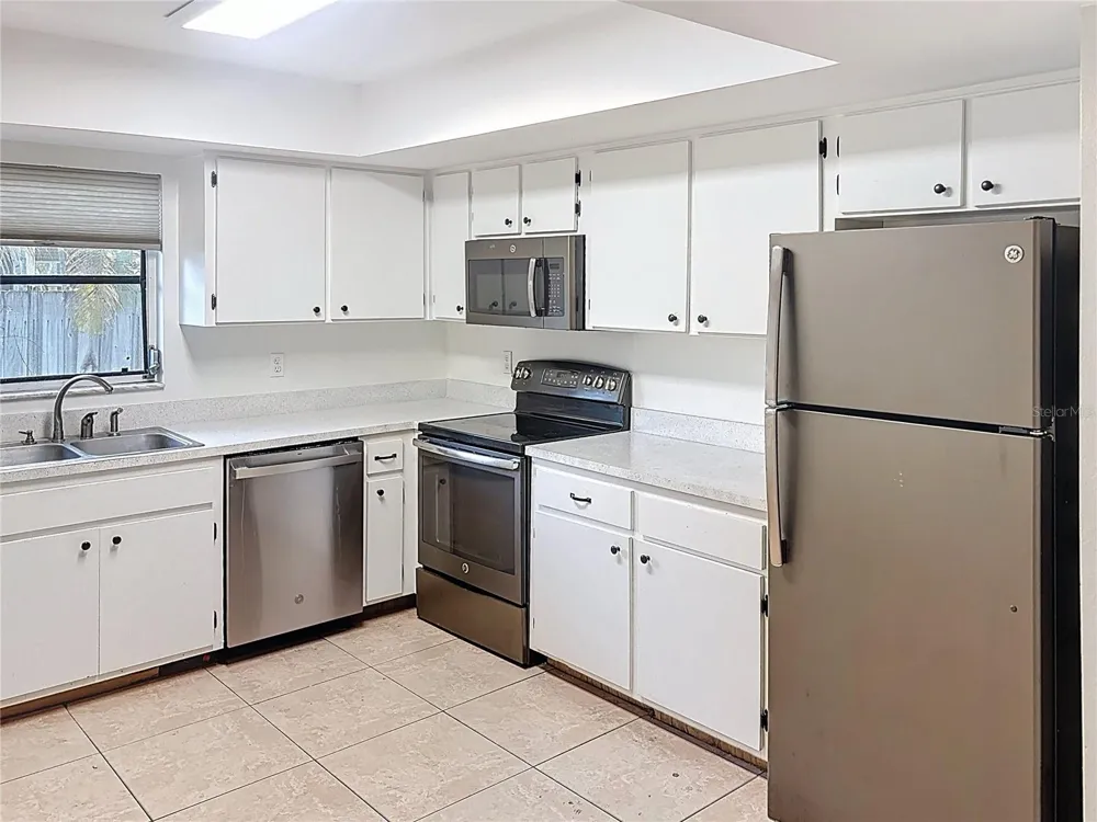 10597/10595 101ST AVENUE Seminole, FL 33772