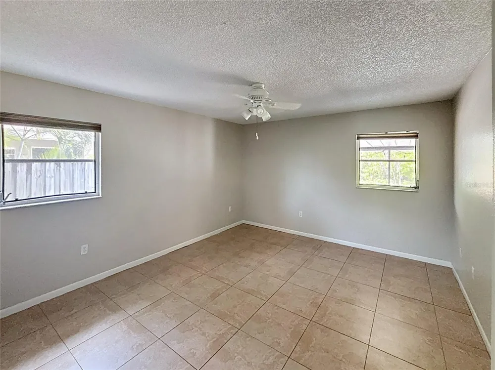 10597/10595 101ST AVENUE Seminole, FL 33772
