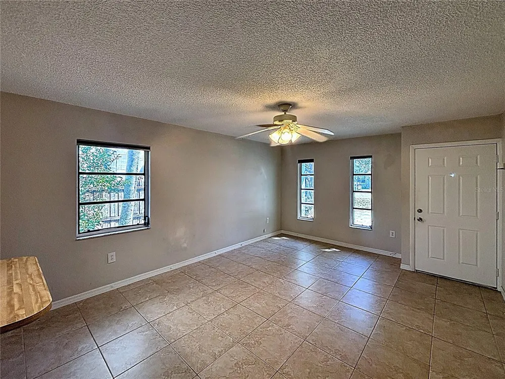 10597/10595 101ST AVENUE Seminole, FL 33772