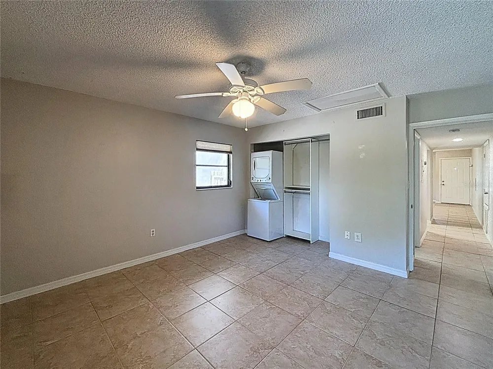 10597/10595 101ST AVENUE Seminole, FL 33772
