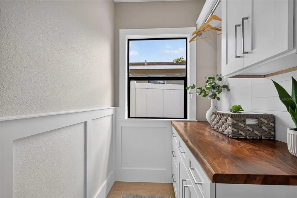 1234 17TH STREET St Petersburg, FL 33713