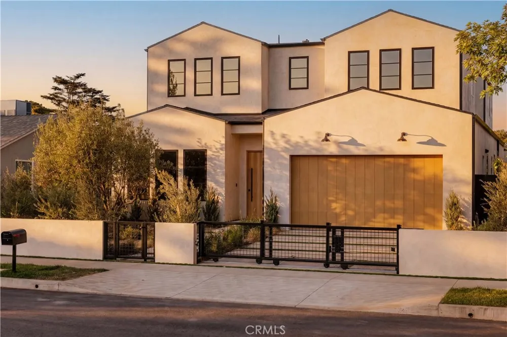 4926 Nagle Avenue Sherman Oaks, CA 91423