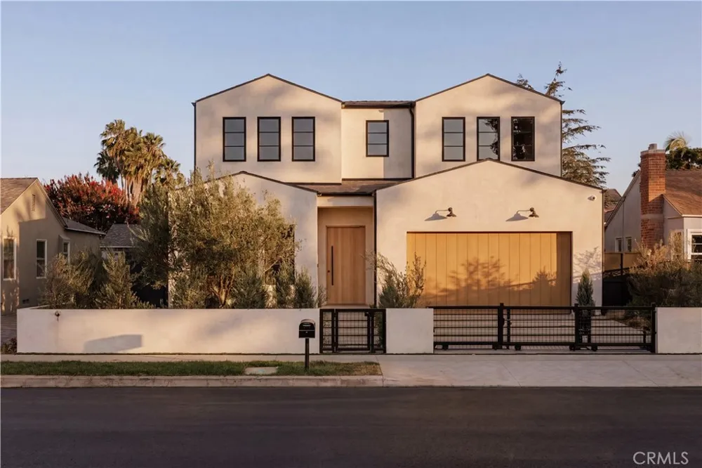 4926 Nagle Avenue Sherman Oaks, CA 91423