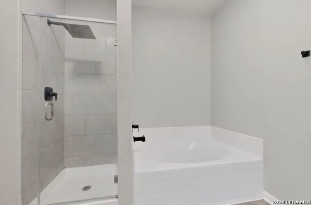 15022 HARBOR LNDG Von Ormy, TX 78073