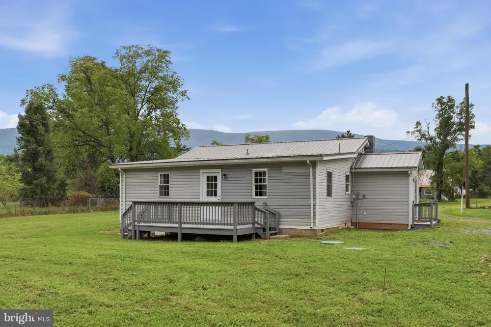 80 SMELSER LANE Bentonville, VA 22610