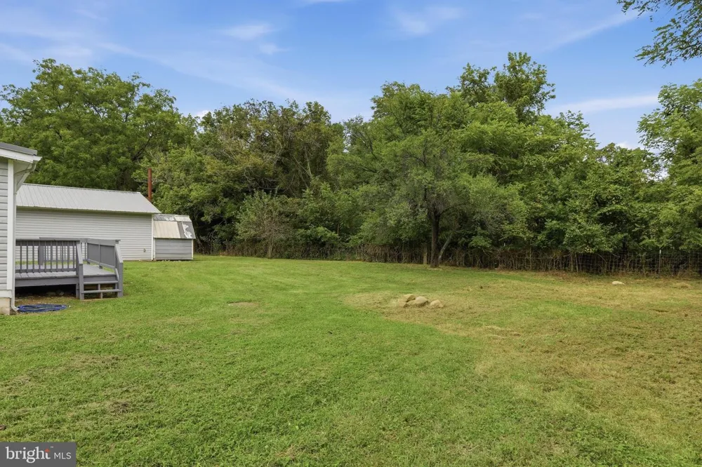80 SMELSER LANE Bentonville, VA 22610
