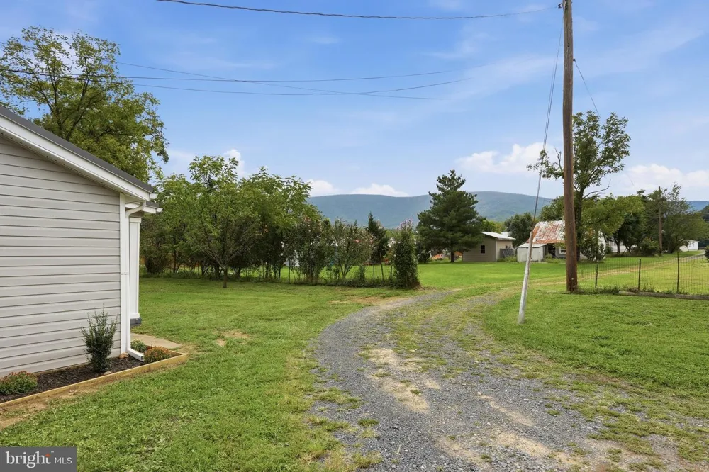80 SMELSER LANE Bentonville, VA 22610