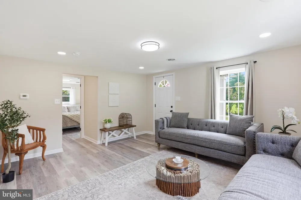 80 SMELSER LANE Bentonville, VA 22610