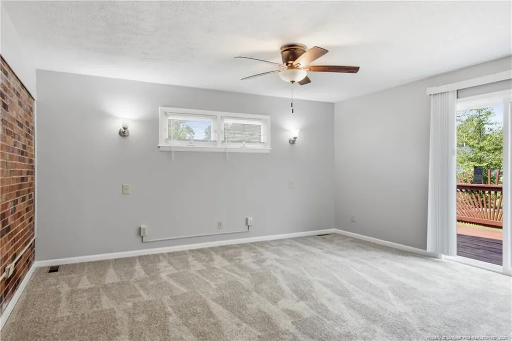 4384 Spinel Drive Fayetteville, NC 28311
