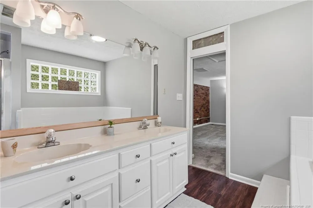 4384 Spinel Drive Fayetteville, NC 28311