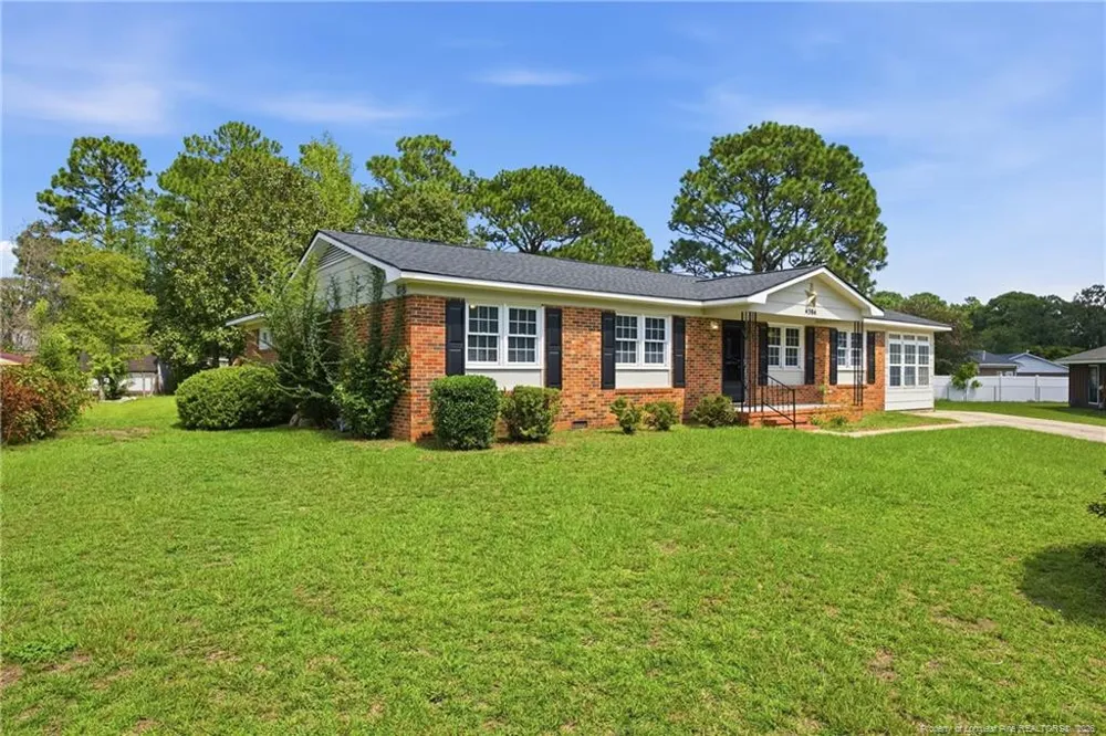 4384 Spinel Drive Fayetteville, NC 28311
