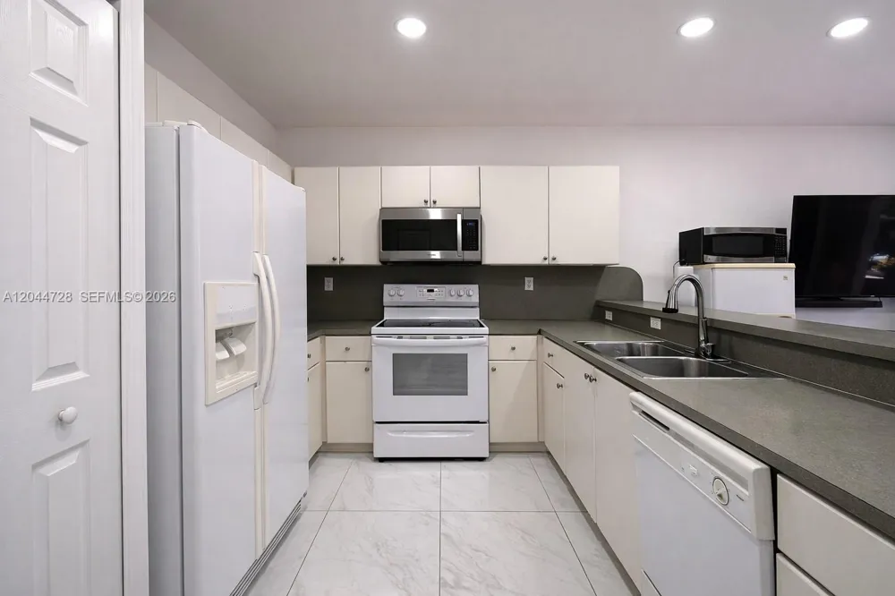 9133 SW 152nd Path Miami, FL 33196