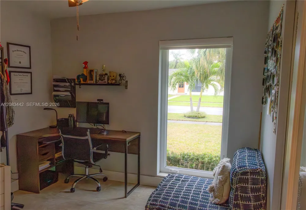 18124 SW 92nd Ct Palmetto Bay, FL 33157