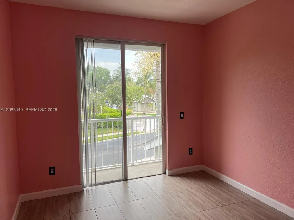 2313 Shoma Ln #2313 Royal Palm Beach, FL 33414