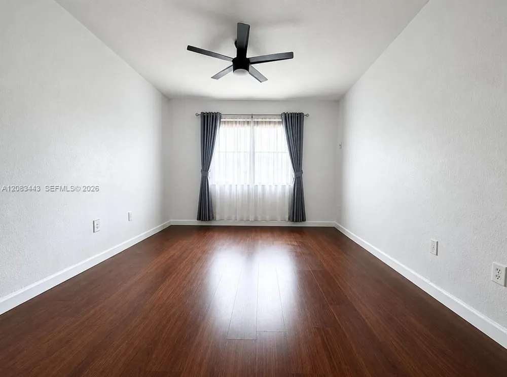 7080 NW 177th St #107-13 Hialeah, FL 33015