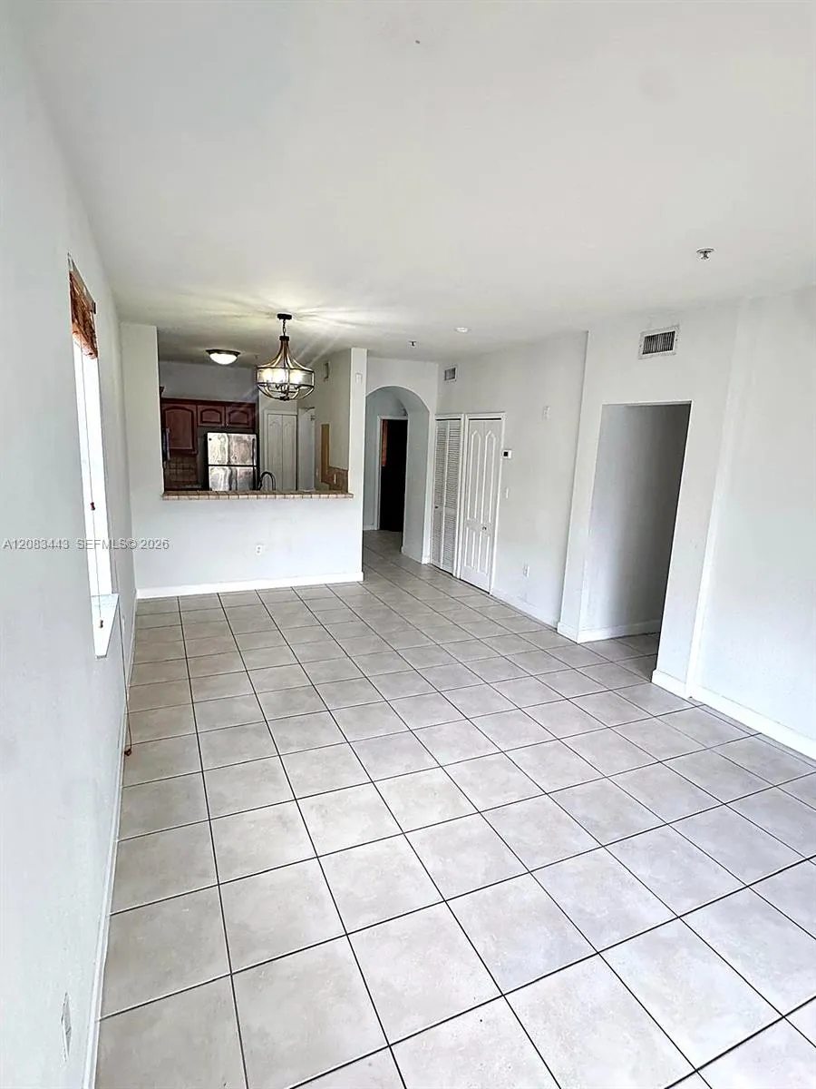 7080 NW 177th St #107-13 Hialeah, FL 33015