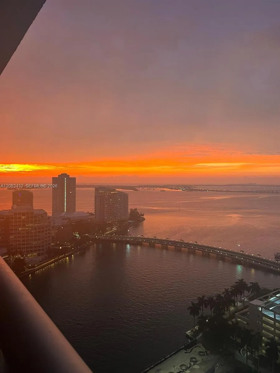 495 Brickell Ave #2611 Miami, FL 33131