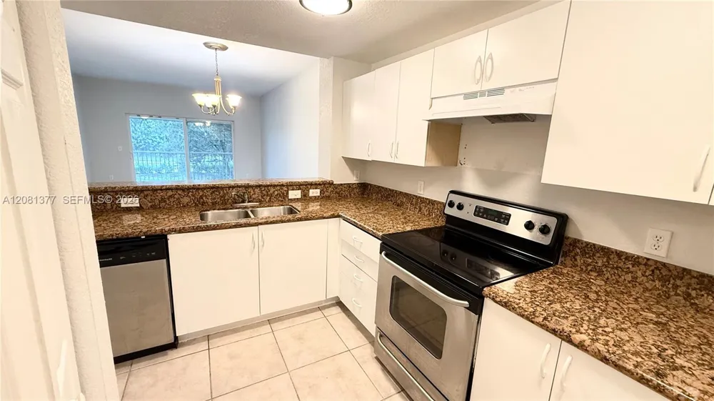 3452 Cypress Trl #203 West Palm Beach, FL 33417