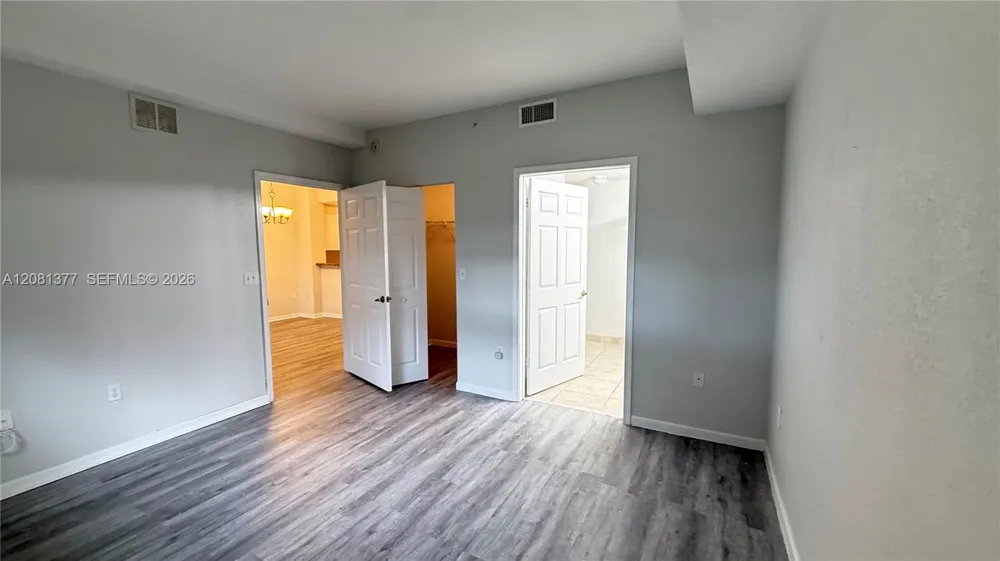 3452 Cypress Trl #203 West Palm Beach, FL 33417