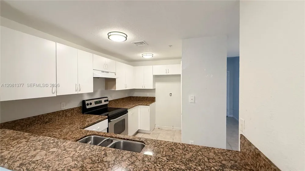 3452 Cypress Trl #203 West Palm Beach, FL 33417