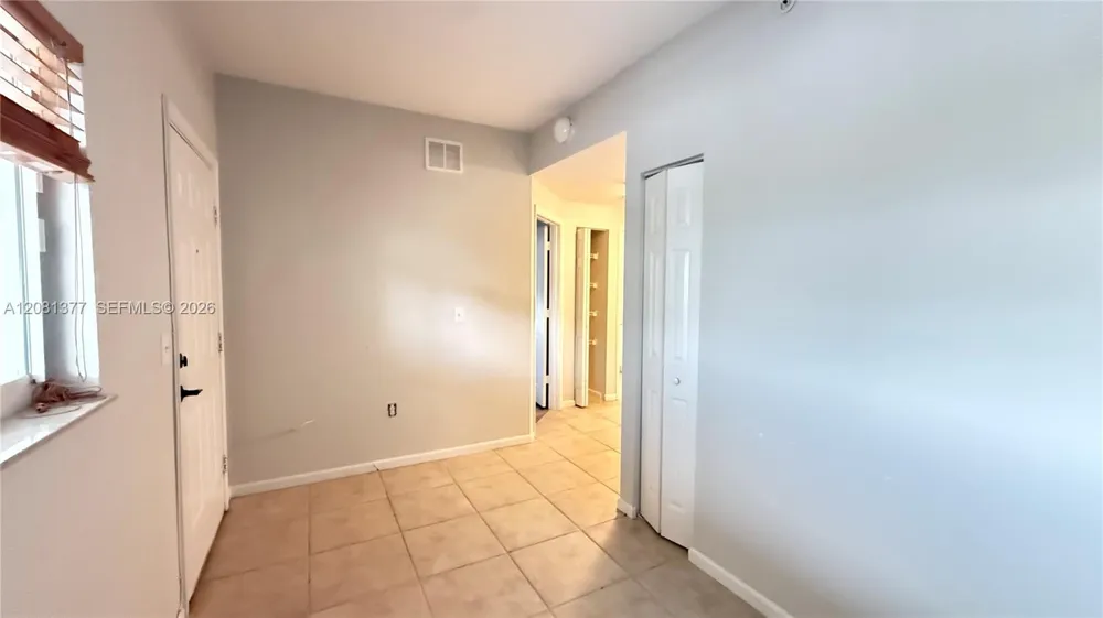 3452 Cypress Trl #203 West Palm Beach, FL 33417
