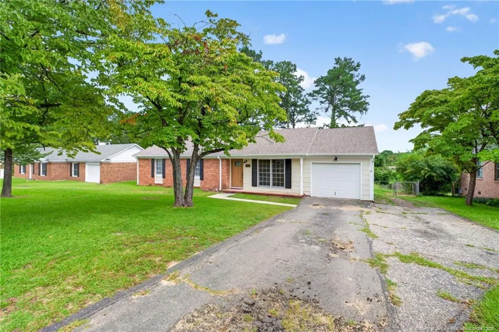 5194 Remington Road Fayetteville, NC 28311