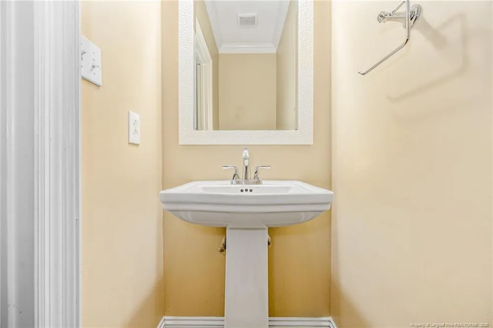 266 Courtyard Lane Fayetteville, NC 28303