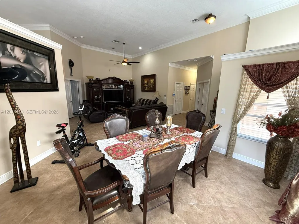 7705 Highlands Cir Margate, FL 33063