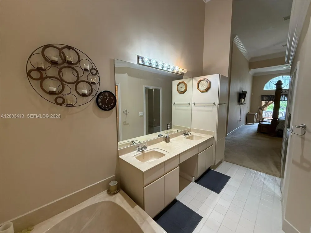7705 Highlands Cir Margate, FL 33063